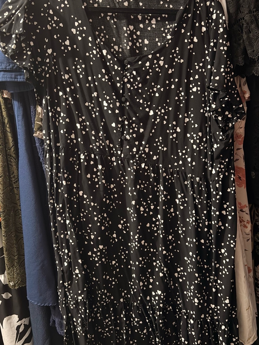 Passport Women's Black Short-Sleeve Heart Print Tiered Dress